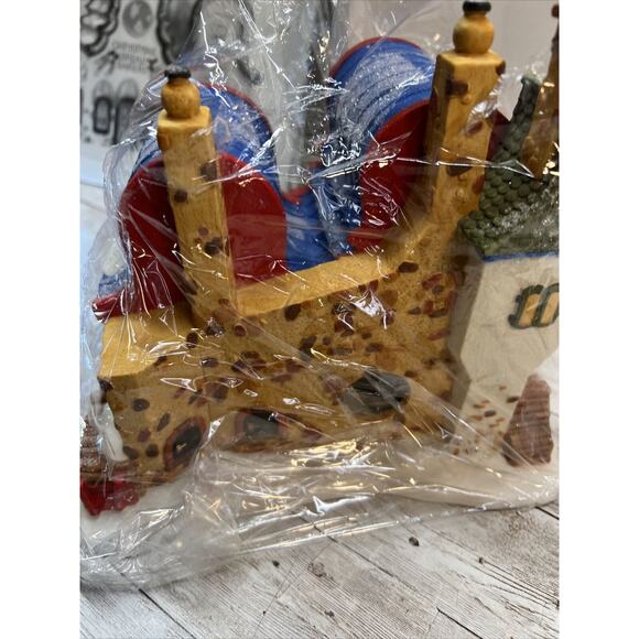 Dept 56 North Pole Christmas Bread Bakers Lighted House...